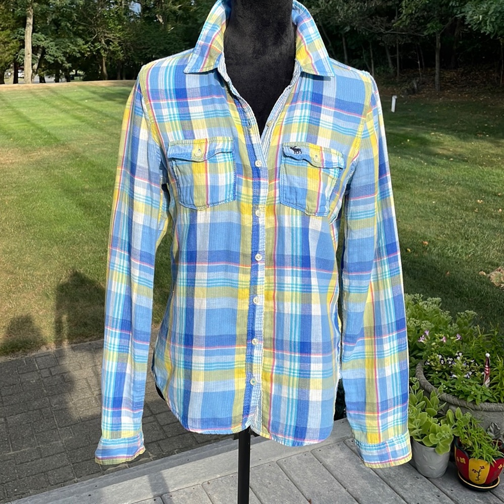 Abercrombie & Fitch summer plaid long sleeve shirt